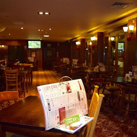 The Golden Acorn Wetherspoon Glenrothes Exterior foto